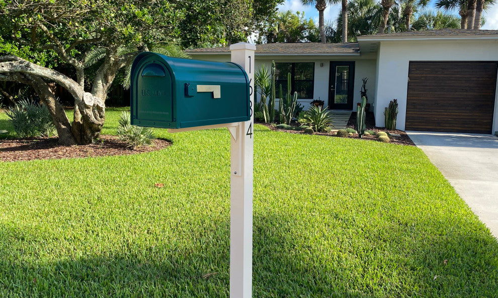 Mid Modern Dylan Curbside Mailbox and Post, Blue