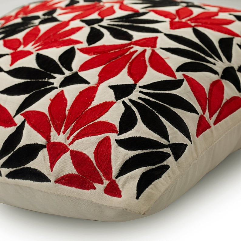 Decorative Velvet Applique Black & Red Silk 26"x26" Pillow Cover, Amaryllis