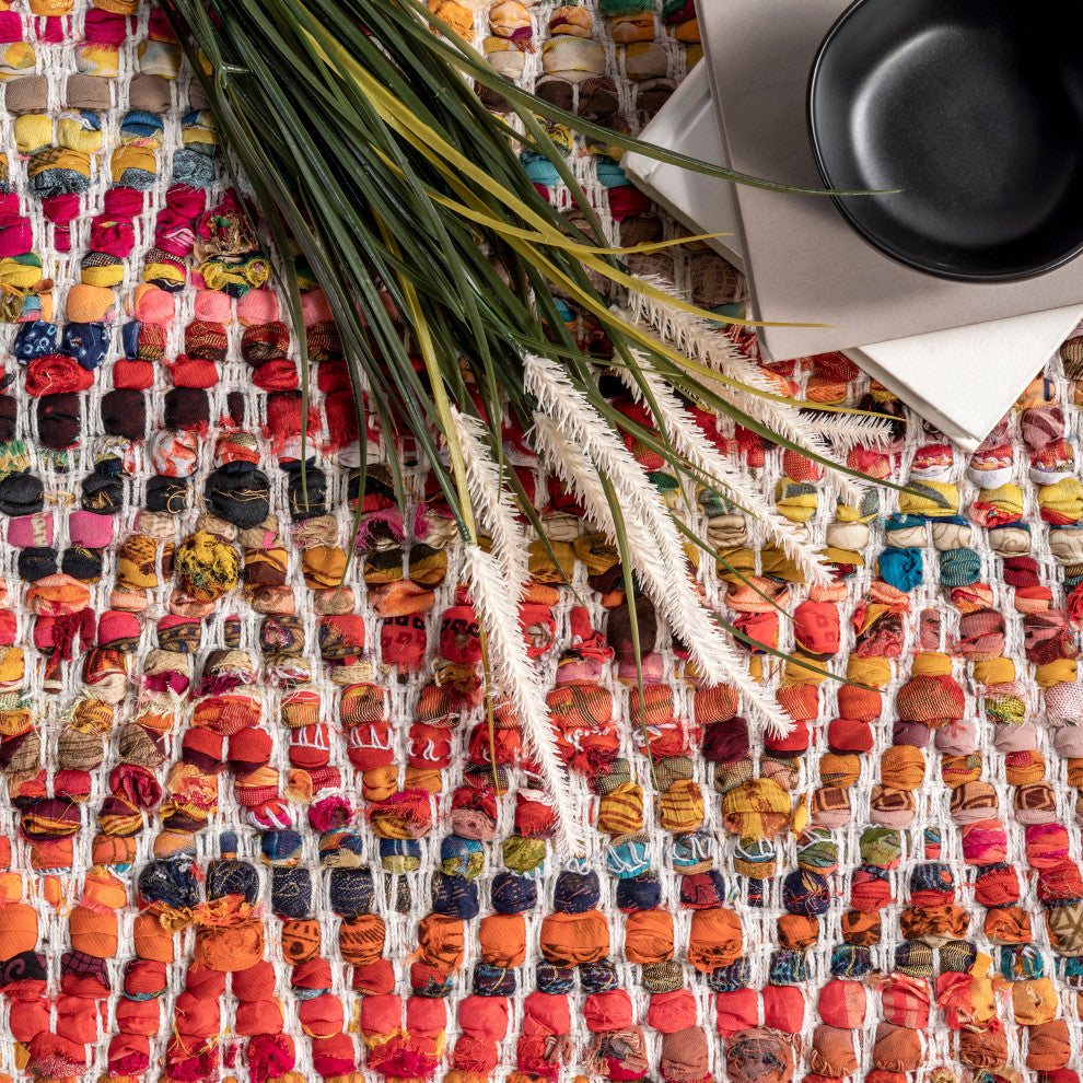 Nuloom Candy Striped Chevron Area Rug, Magenta 3'x5'