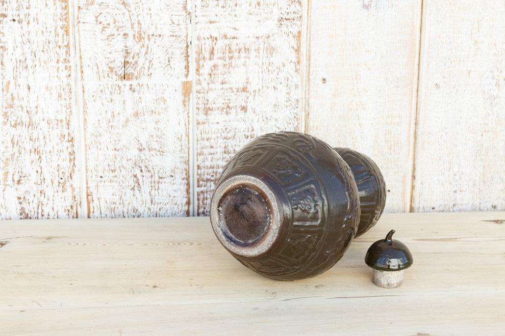 Lidded Gourd Shaped Chinese Vase