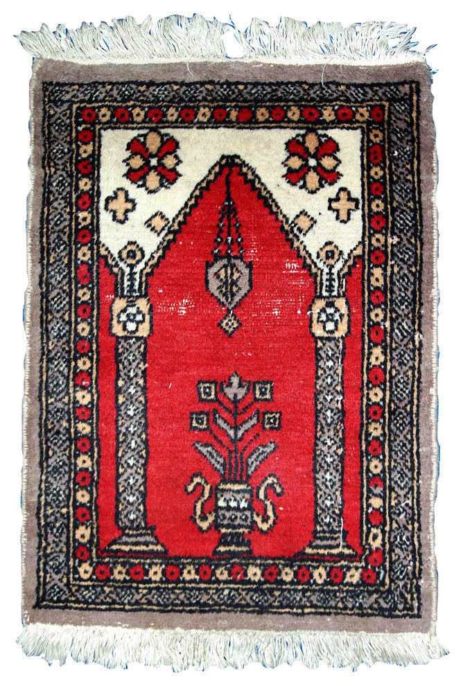 Handmade vintage Pakistani Lahore prayer rug 1.5' x 2' (46cm x 64cm) 1950s