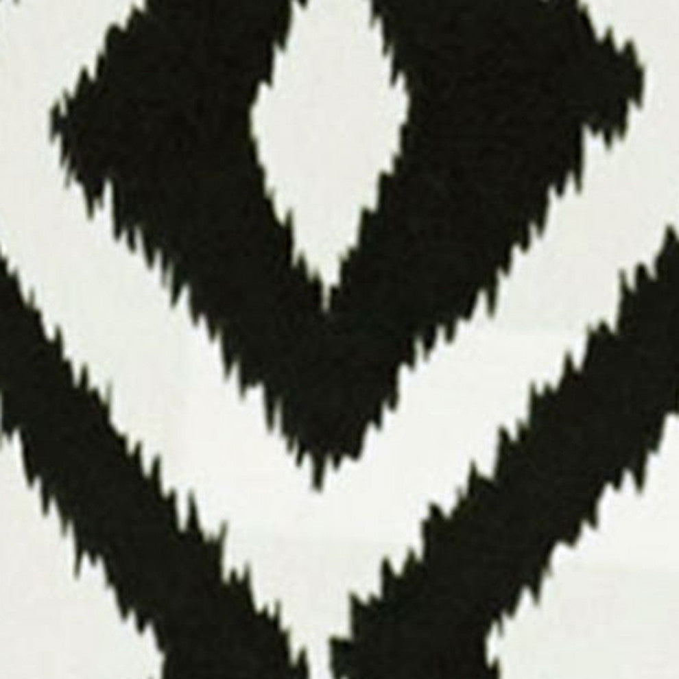 17" Black Diamonds Indoor Outdoor Zippered Pillow Cover