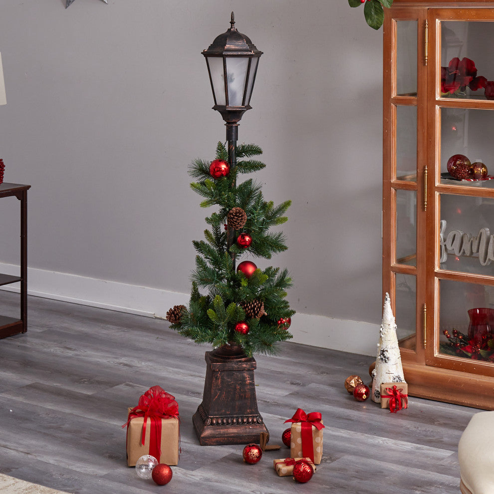 D1031 5' Holiday Decorated Lamp Post With Artificial Christmas Greenery