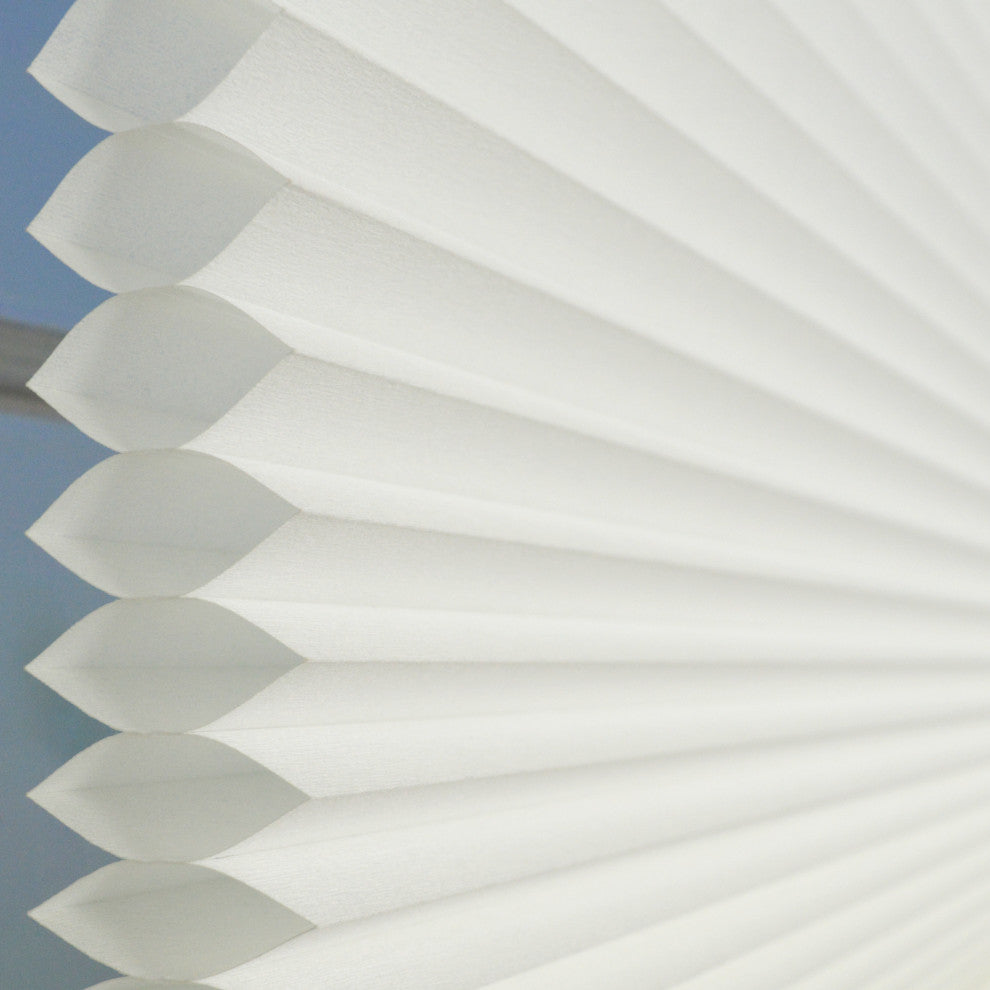 Versailles'' Cordless Honeycomb Insulating Cellular Shade, 48"x72", White
