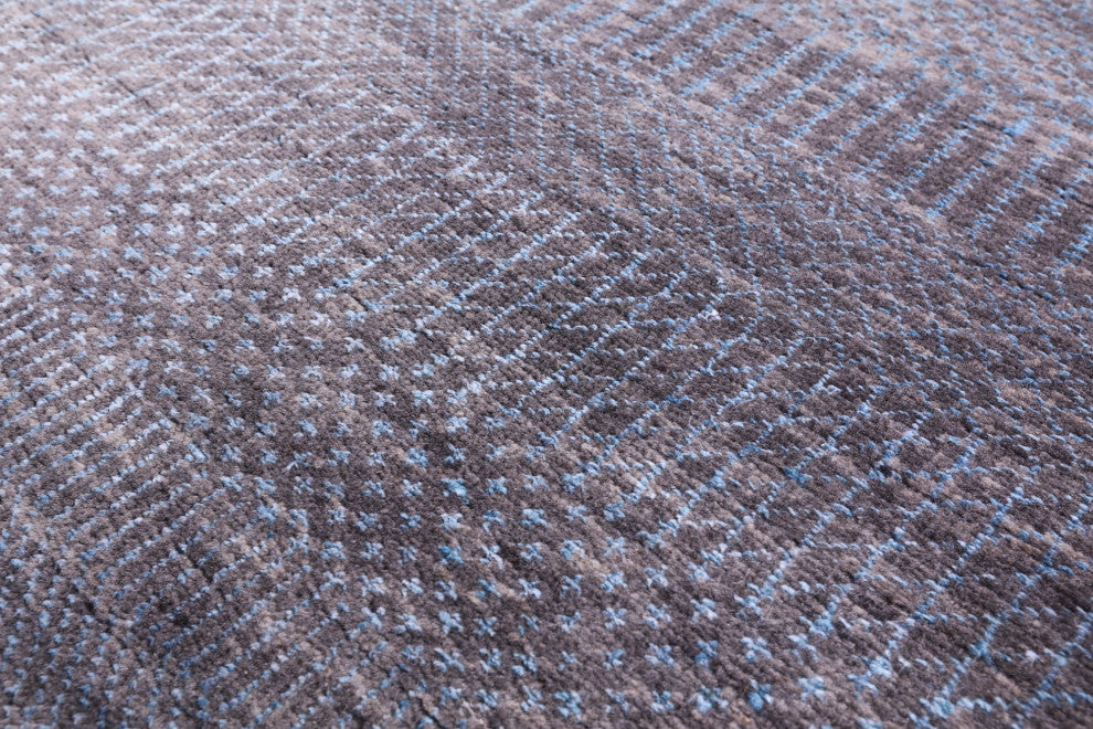 6' 0" X 8' 8" Savannah Grass Hand Knotted Wool and Silk Rug Q11404