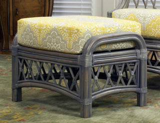 Nadine Ottoman, Sachi Pool