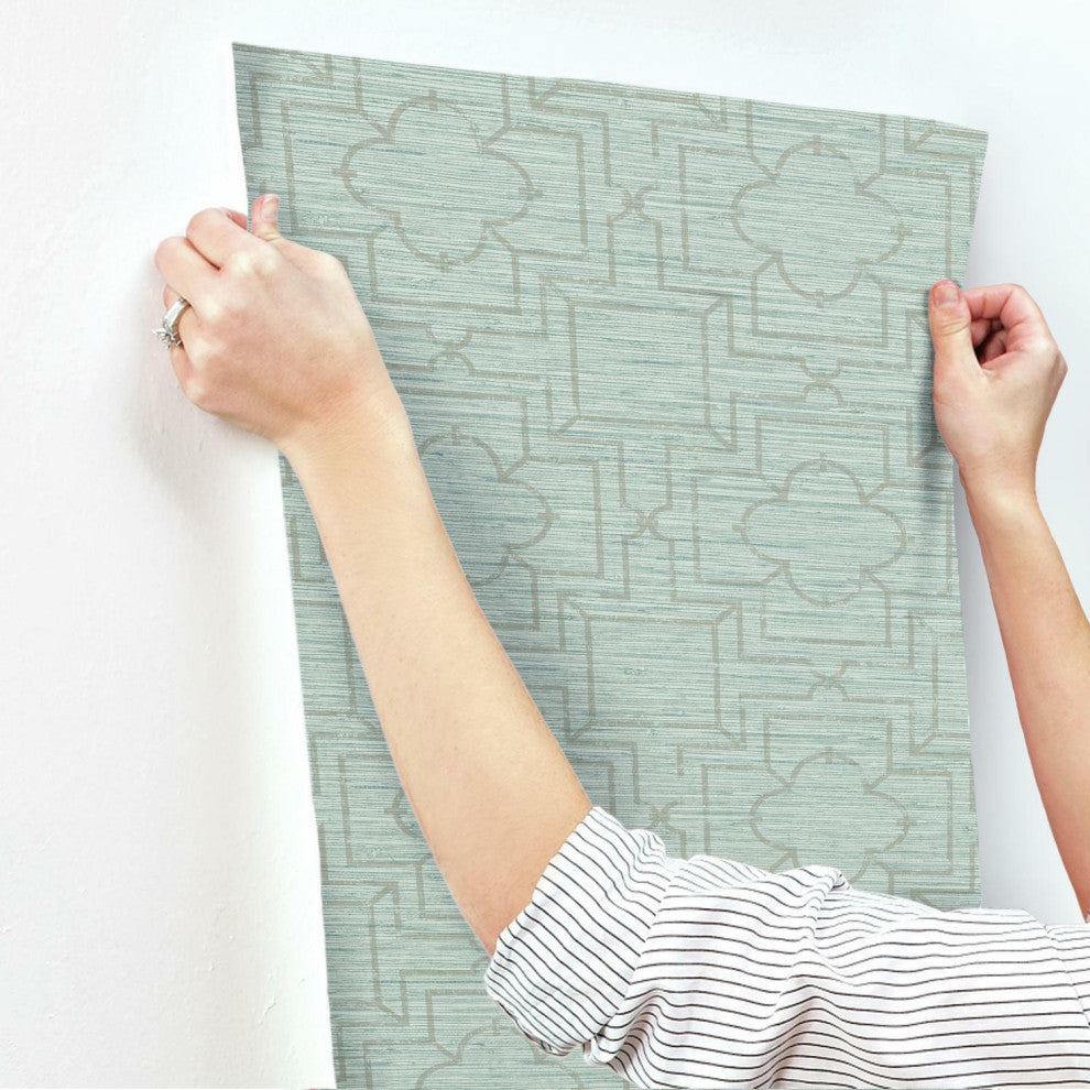Quatrefoil Trellis Peel and Stick Wallpaper