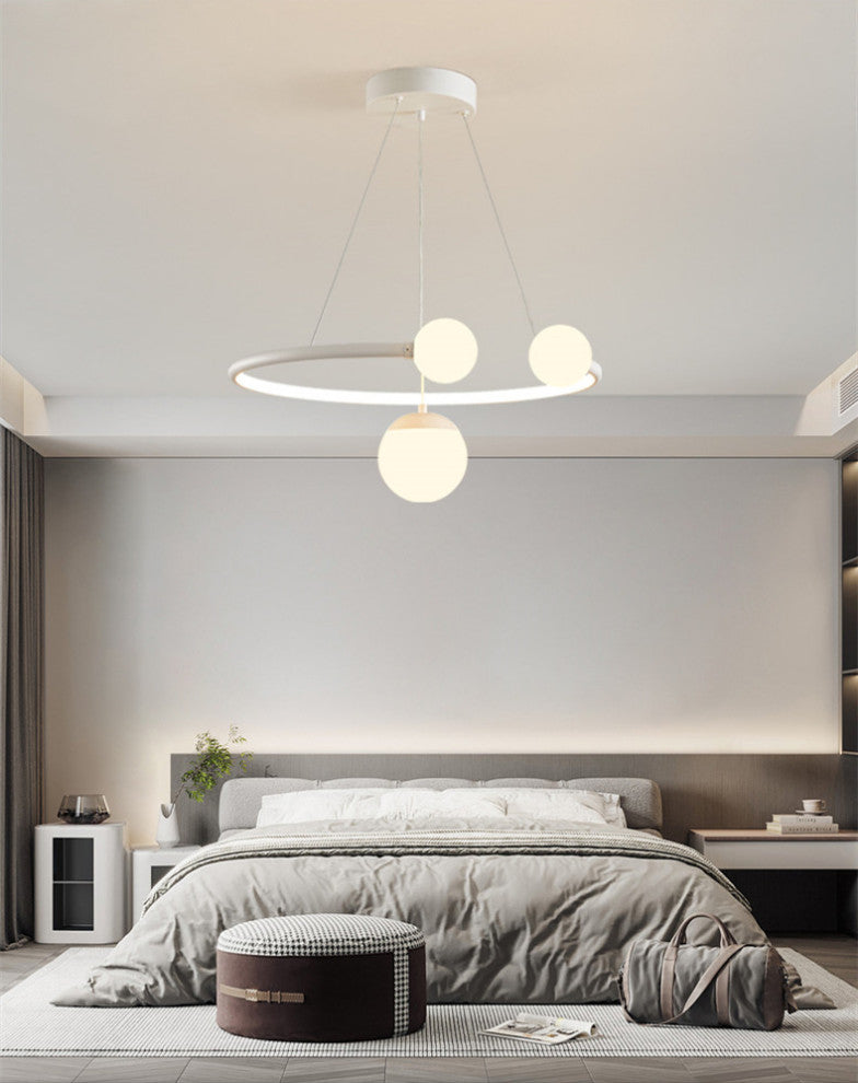 Broc | Pendant Lamp in the Shape of Hanging Balls, White