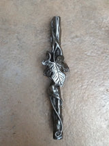 Grapevine With Leaf Pull, Antique Bronze