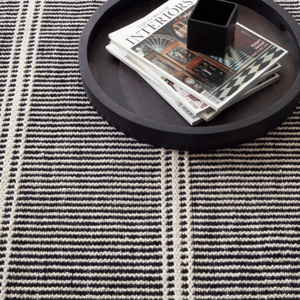 Dash & Albert Malta Black/Ivory Handwoven Wool Rug, Black, 8' x 10'
