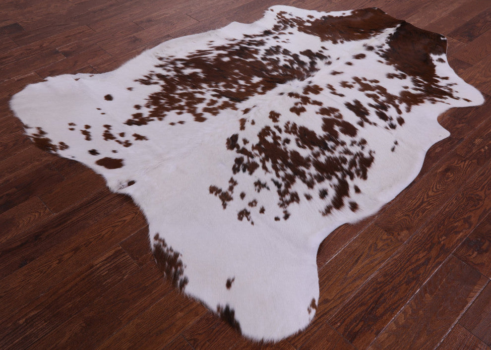 6' 9" X 5' 5" Brown and White Natural Cowhide Rug C1520
