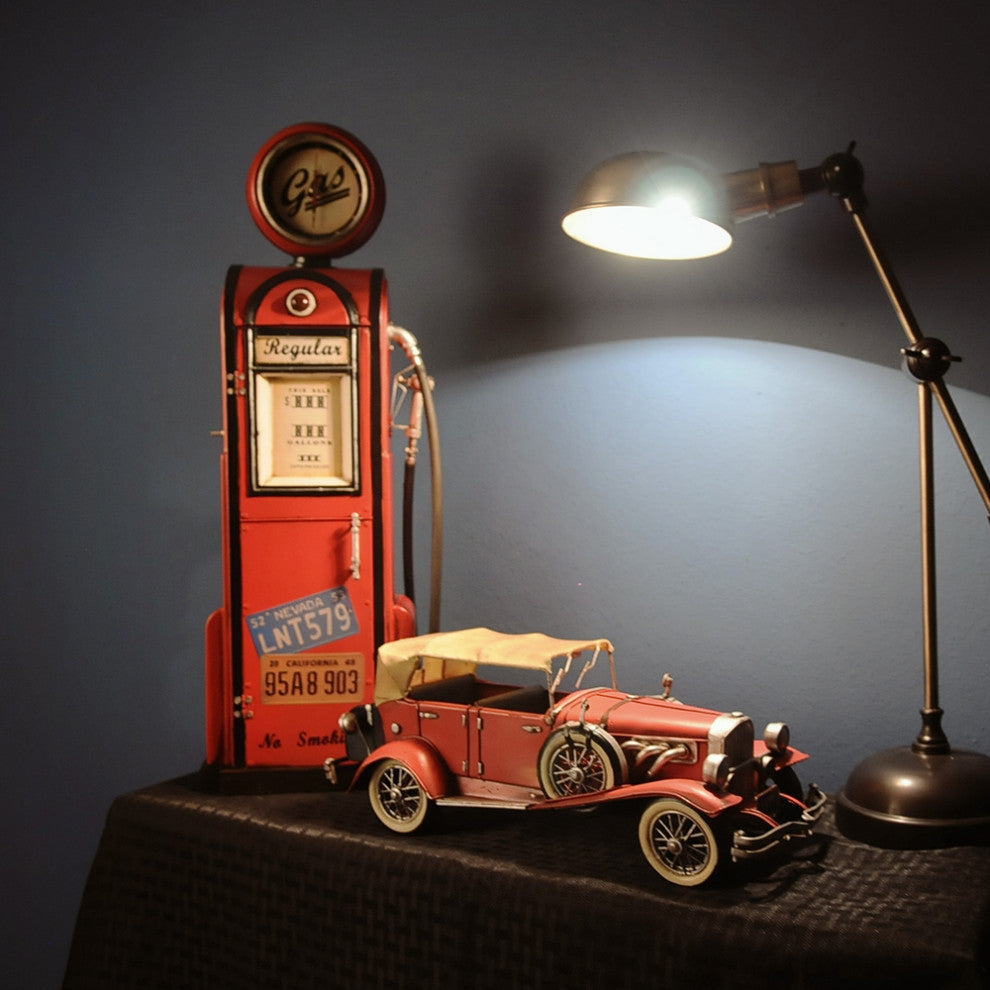 Gas Pump Withclock 1:4 Handcrafted metal Decor