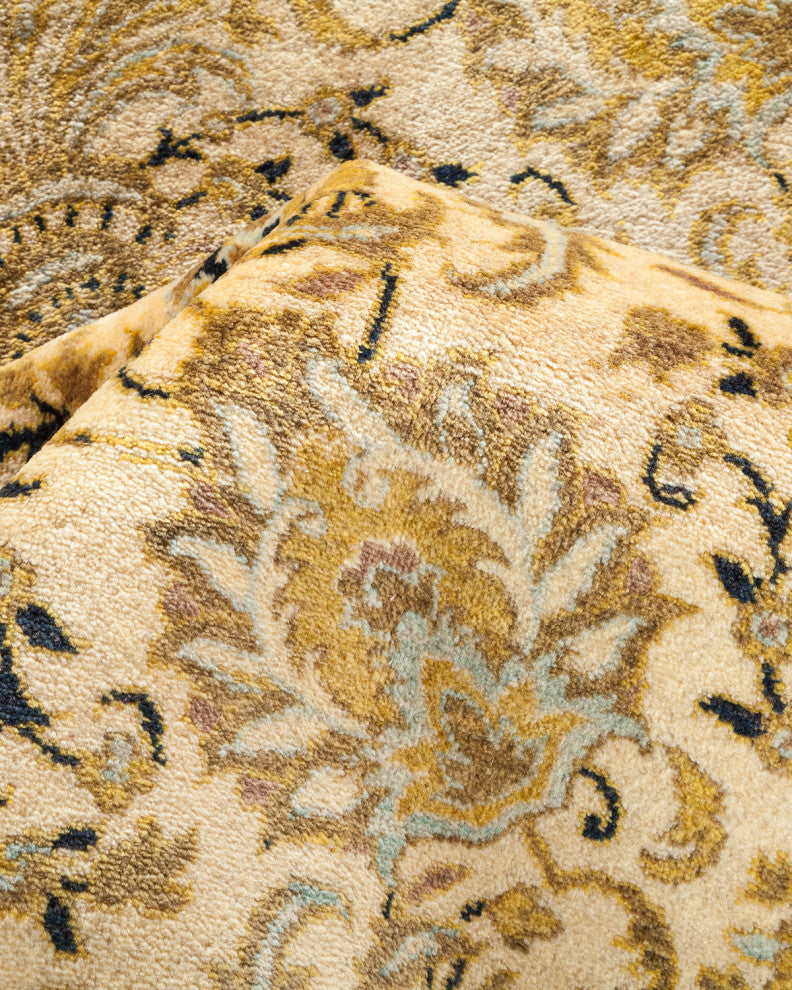 Gabriella, One-of-a-Kind Hand-Knotted Area Rug Ivory, 8'2"x9'10"