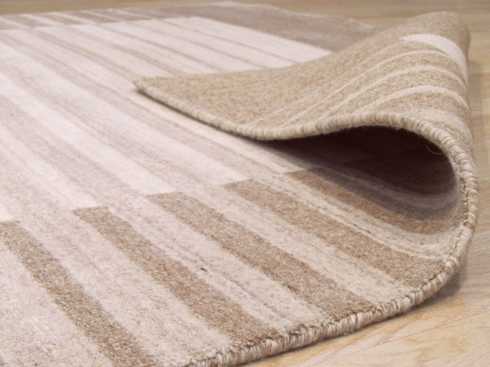 Ivory/Brown Urban Handmade Wool and Viscose Rug, 9' X 12'