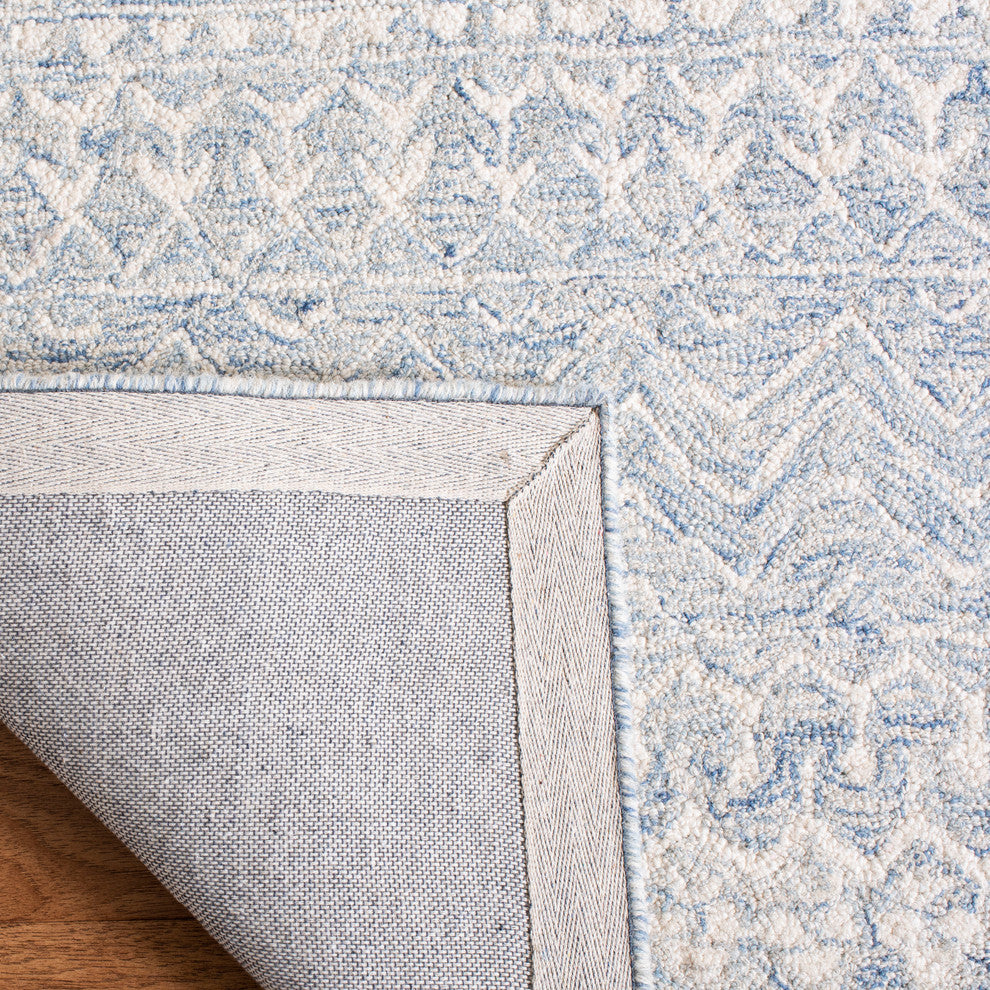 Safavieh Micro-Loop Collection MLP502 Rug, Blue/Ivory, 4' X 6'