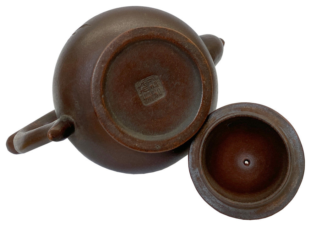 Chinese Handmade Yixing Zisha Clay Teapot With Artistic Accent Hws2300