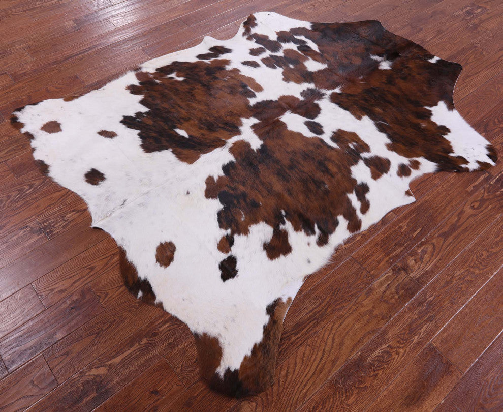 6' 9" X 5' 9" Natural Cowhide Rug C1717