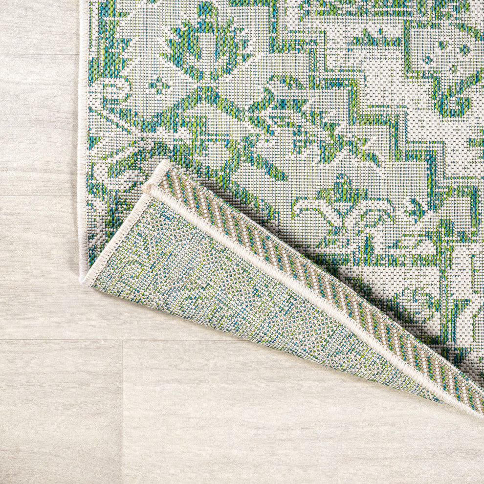 Estrella Bohemian Medallion Textured Weave Indoor/Outdoor, Green/Cream, 2 X 10
