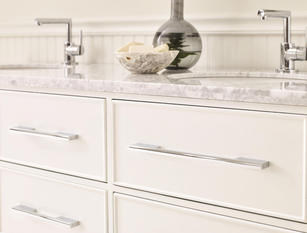 Separa 6-5/16 in (160 mm) Center-to-Center Polished Chrome Cabinet Pull