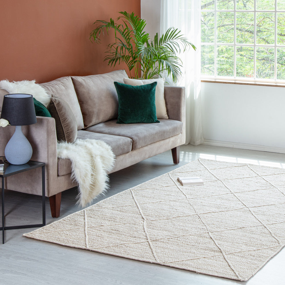 9' x 12' Barbary Ivory Diamond Braided Area Rug