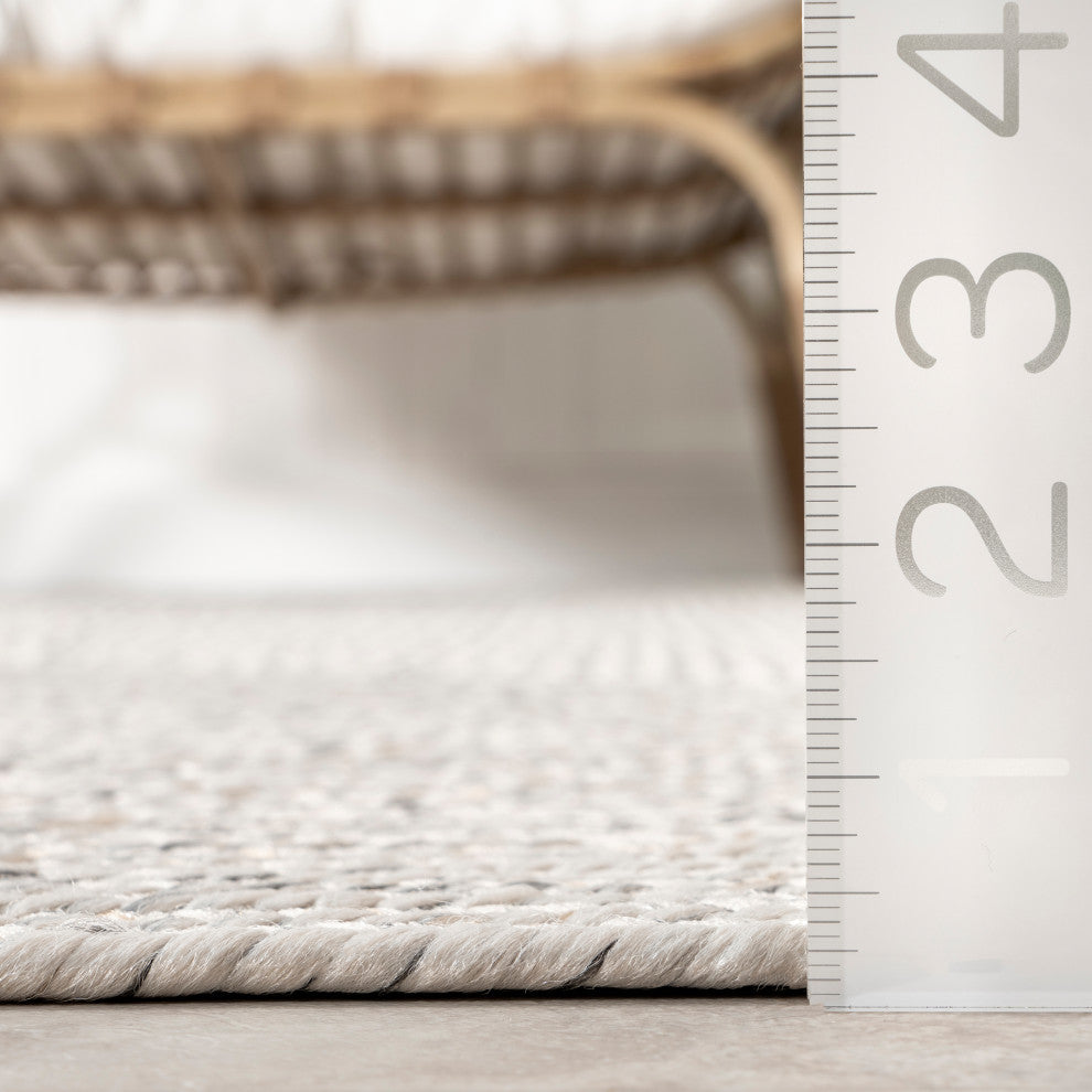 Nuloom Braided Lefebvre Indoor/Outdoor Area Rug, Ivory 7'6"x9'6"