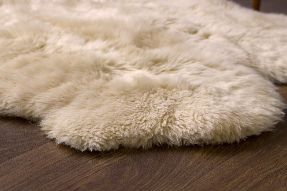 Premium New Zealand Sheepskin Area Rug, Cream, 4' X 6'