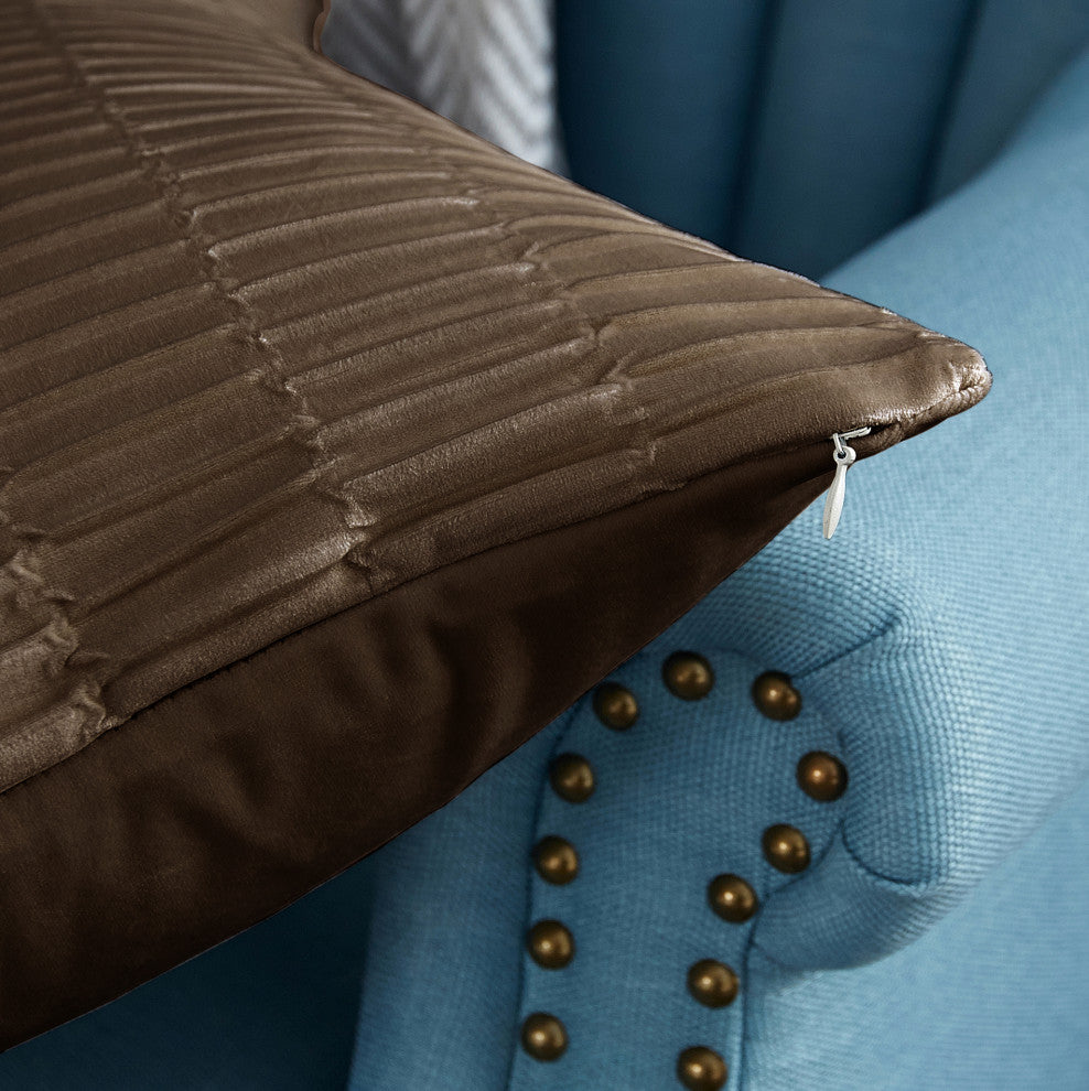 Pleated Velvet Pillow Covers, Set of 2, Carafe, 14"x26"