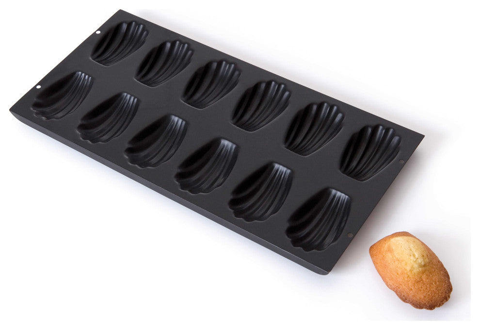 Mauviel M'Passion Black Steel Madeleine Plate