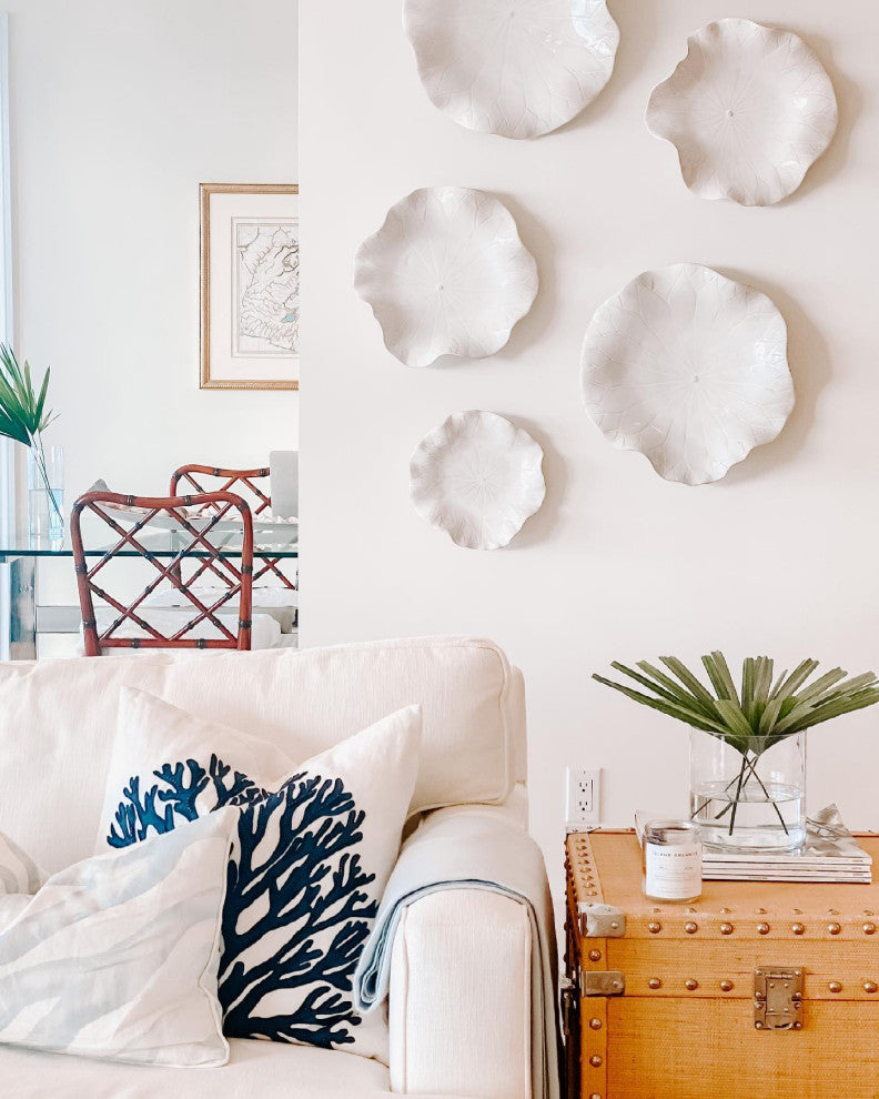 Gloss White Lily Pad Wall Art Flower Sculpture Round Leaf Hanging, 3-Piece Set