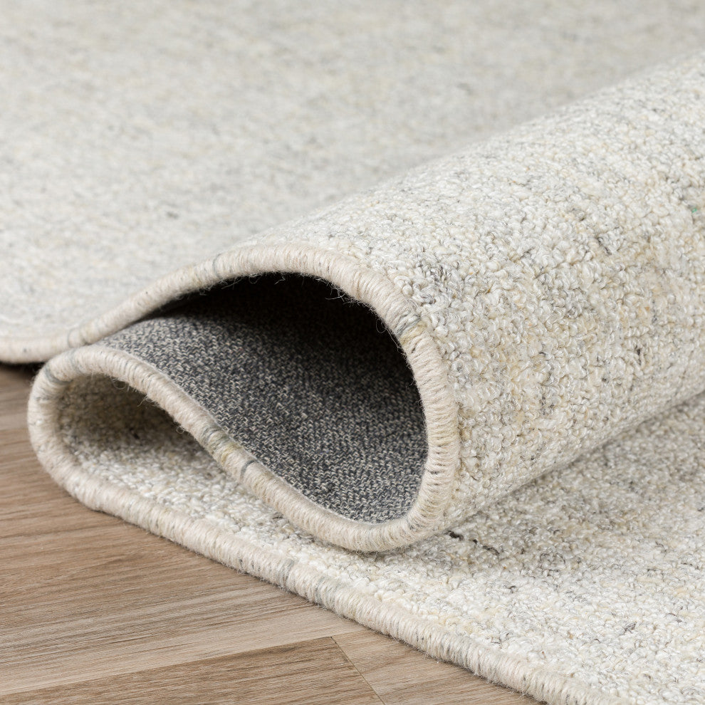 Mateo ME1 Ivory 2'6" x 10' Runner Rug