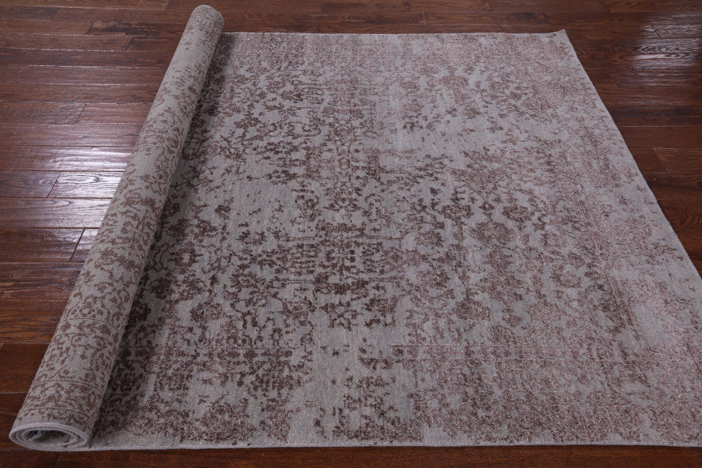 Hand Knotted Persian Wool and Silk Rug 6' 0" X 9' 2" Q7111