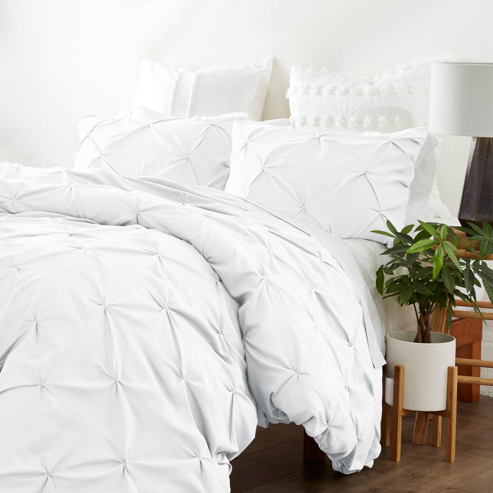 Organic Cotton 300 TC GOTS Certified 8 Internal Ties Fair Trad Pintuck Duvet Set