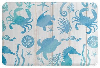 Laural Home Coastal Critters Memory Foam Rug