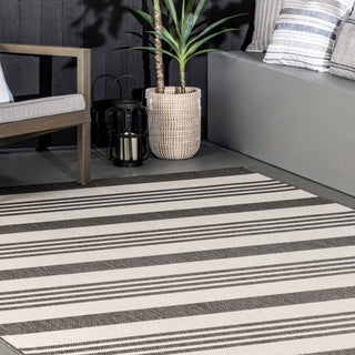 Nuloom Striped Contemporary Area Rug, Light Grey 5'3"x7'6"