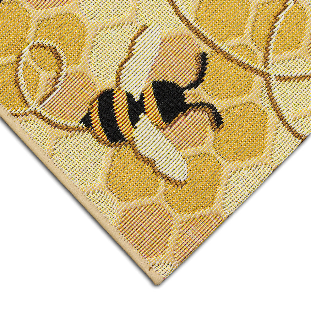 Esencia Bee Free Indoor/Outdoor Mat Honey 2'5"x3'11"