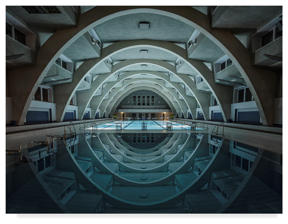 Renate Reichert 'Swimming At Night' Canvas Art, 32"x24"