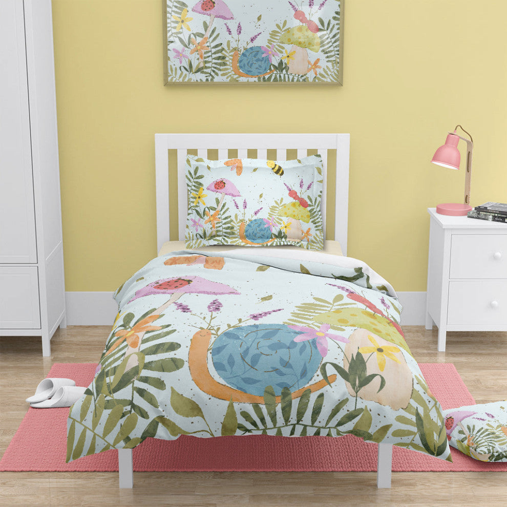 Bugalicious Pals Comforter