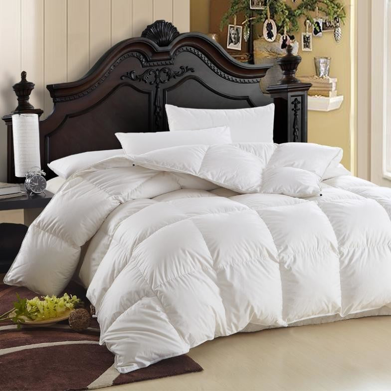 Luxurious Siberian Goose Down Comforter 600 Thread Count 750FP, Queen