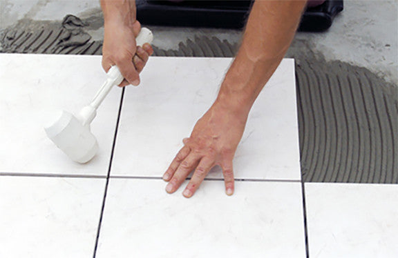 Raimondi White Rubber Mallet 2.2 lbs, LTM2 Anti-Bounce Hammer Hand Tile Beater