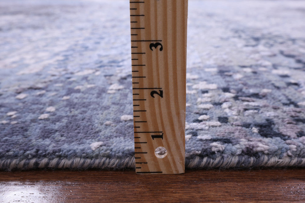 8' 0" X 10' 3" Wool and Silk Modern Hand Knotted Rug Q8650