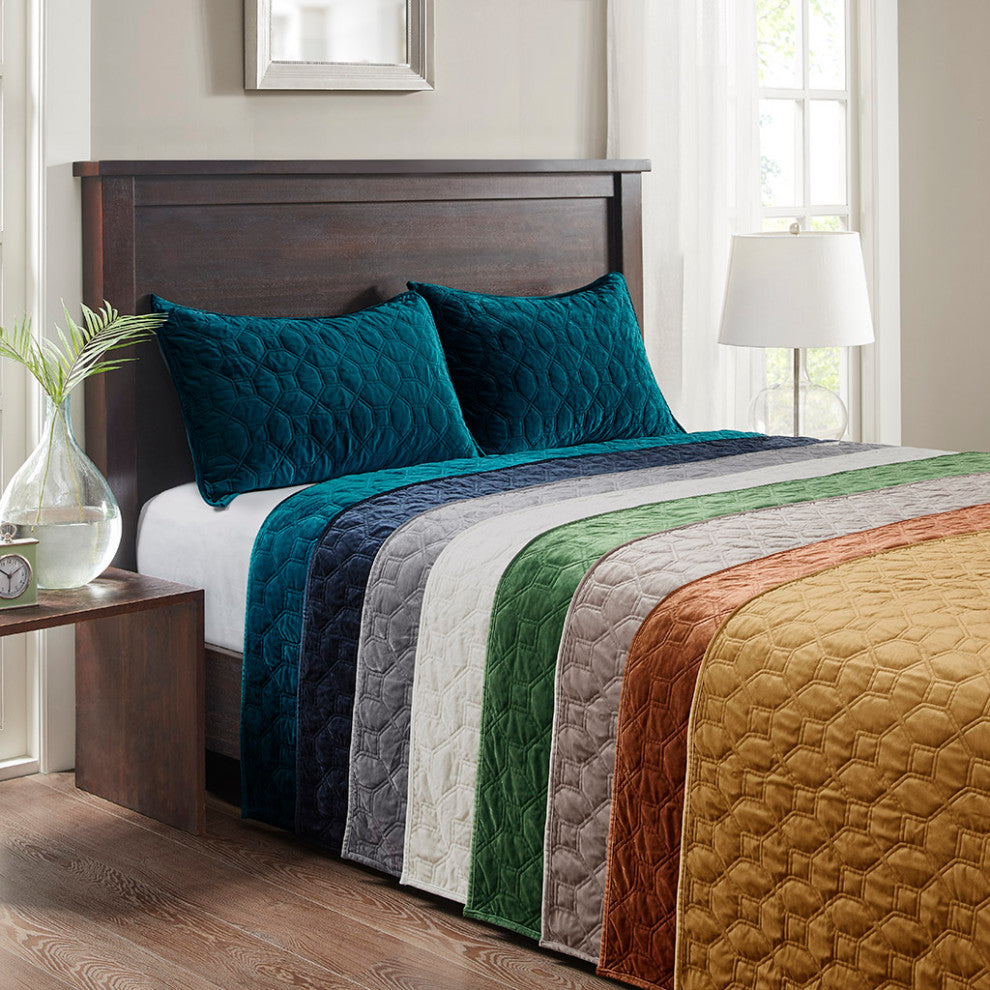 Madison Park Harper 3 Piece Velvet Quilt Set With Coordinating Shams