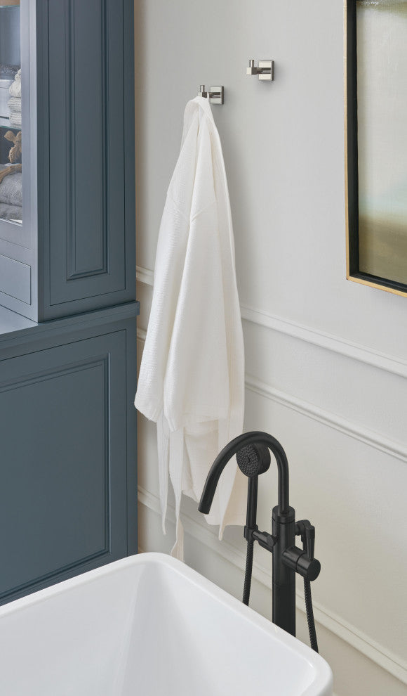 Appoint Traditional Single Robe Hook, Chrome