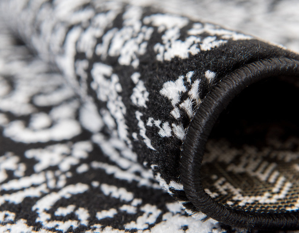 Unique Loom Black Grand Sofia 3' 3 x 5' 3 Area Rug