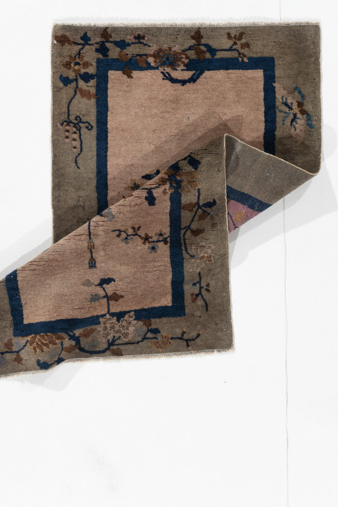 Vintage Chinese Rug 2'6x4'8"