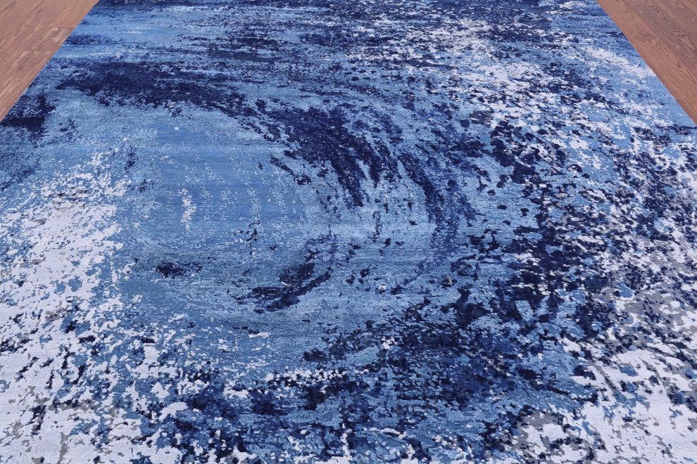 7' 9" X 10' 3" Modern Ocean Design Hand-Knotted Wool and Silk Rug Q7130