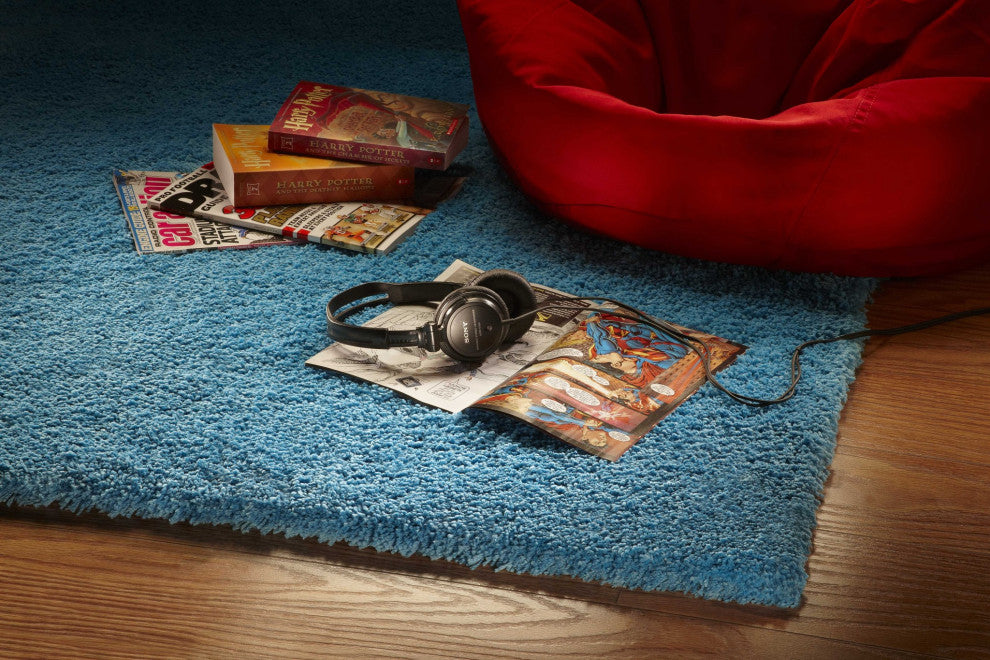 HomeRoots 10'x13' Highlighter Blue Hand Woven Indoor Shag Area Rug