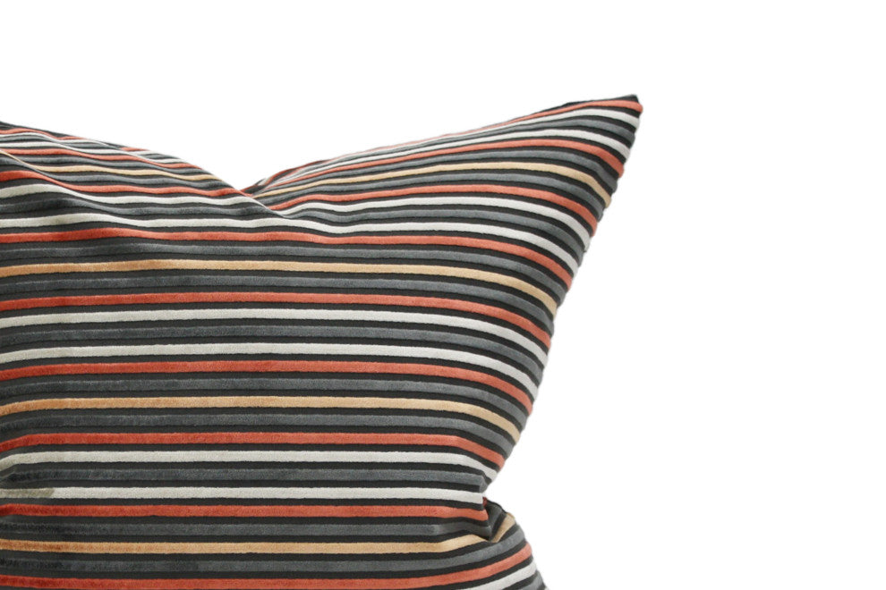 Sizzle Cushion Cover, 20" X 20"