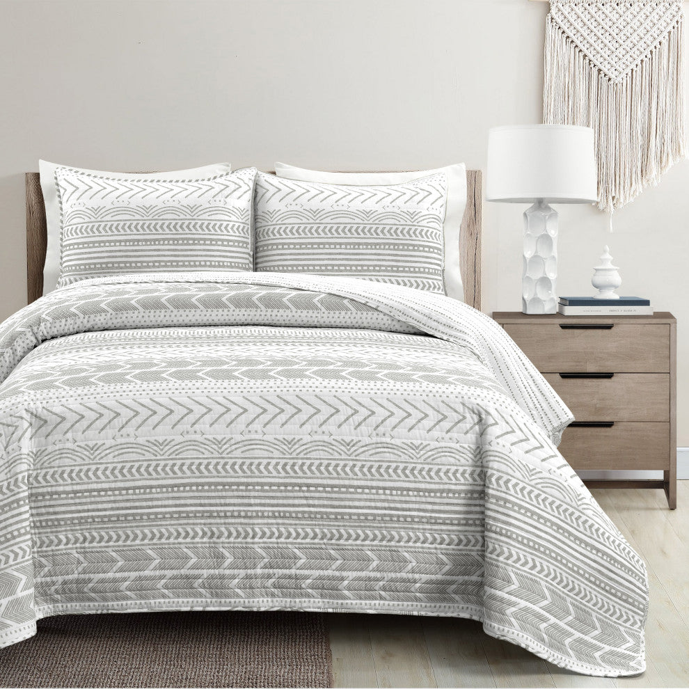 Hygge Geo 3-Piece Quilt Set, Gray/White, Full/Queen