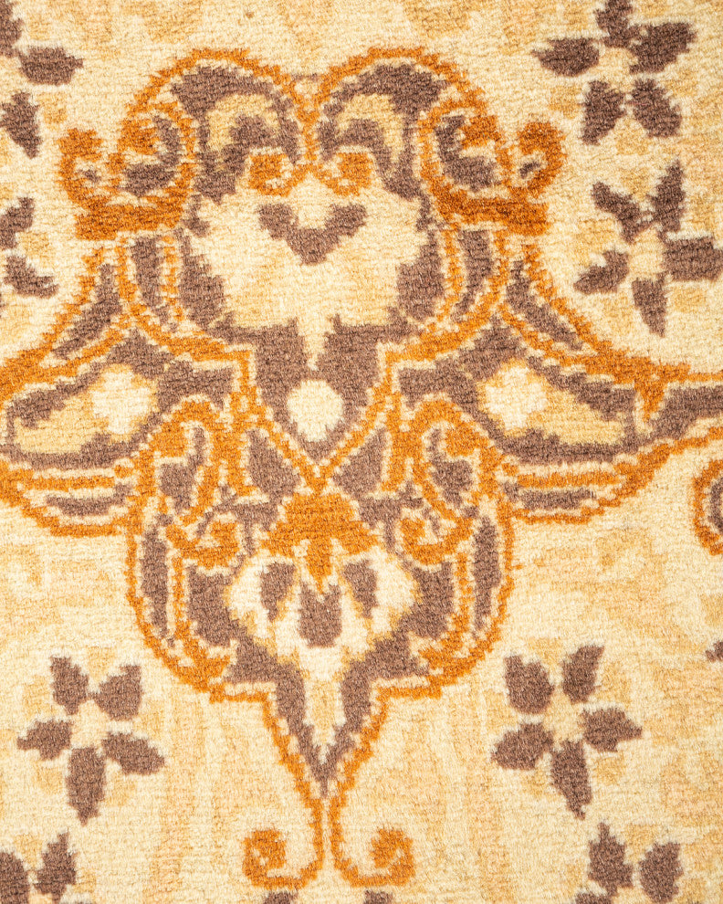 Pembe One-of-a-Kind Hand-Knotted Area Rug Ivory, 4'7"x7'6"