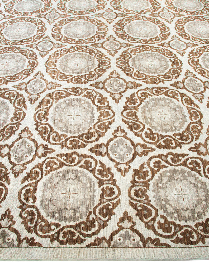 Eclectic, One-of-a-Kind Hand-Knotted Area Rug Ivory, 7'10"x9'7"